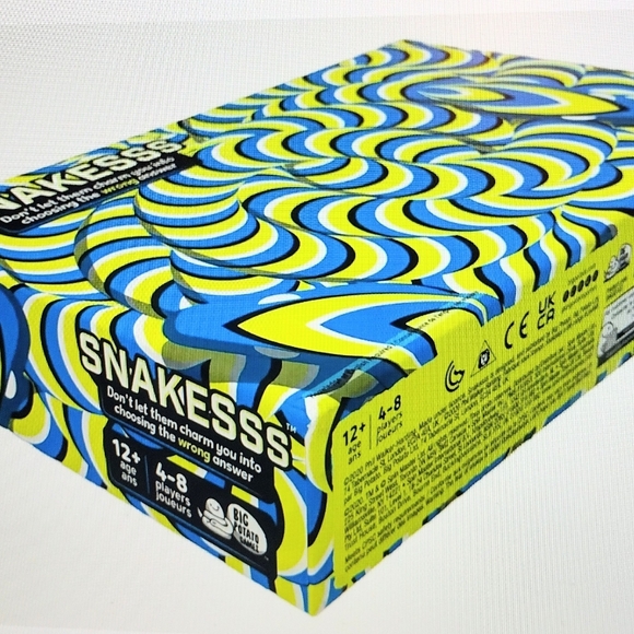 Snakesss by Big Potato Games Party Trivia Game Brand New Card Game - Picture 2 of 9